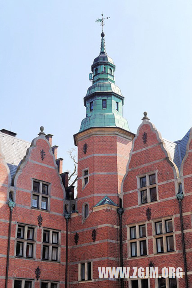 夢見包被搶_周公解夢夢到包被搶是什麼意思_做夢夢見包被搶好不好_周公解夢官網