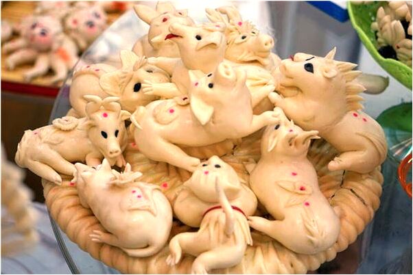 夢到了傻子吃屎有什麼寓意嗎？_周公解夢官網