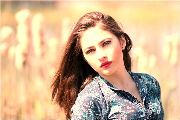 夢見女同事調情有什麼說法_周公解夢官網