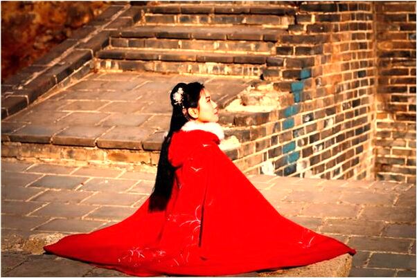 夢到了狗咬著不放預示什麼_周公解夢官網