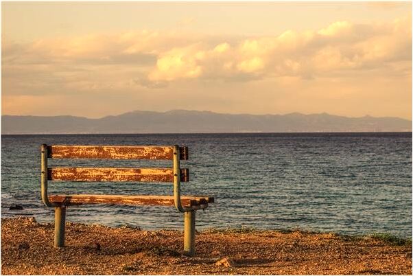 夢見人掉水裡去代表什麼_周公解夢官網