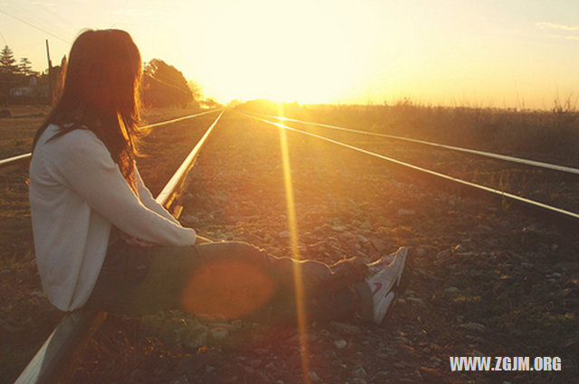 夢見睡在別人家床上_周公解夢夢到睡在別人家床上是什麼意思_做夢夢見睡在別人家床上好不好_周公解夢官網