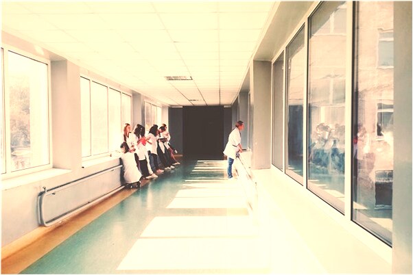 夢見男友中意閨蜜是凶兆還是吉兆_周公解夢官網