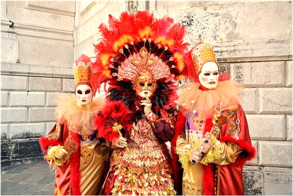 夢到同學擠兌我怎么說_周公解夢官網