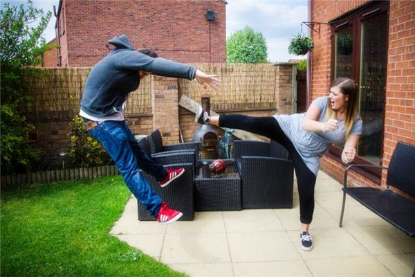 夢見和老婆吵架砸電腦怎麼回事_周公解夢