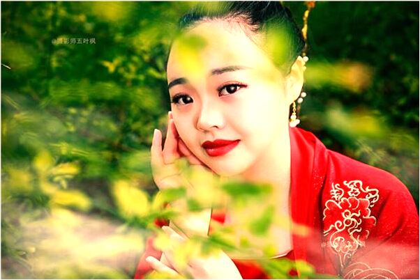 夢到唾沫飛在身邊預示了什麼_周公解夢官網