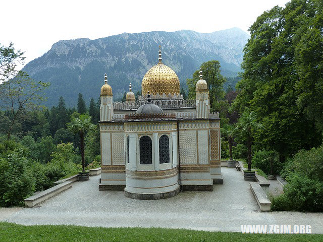 夢見三角戀_周公解夢夢到三角戀是什麼意思_做夢夢見三角戀好不好_周公解夢官網