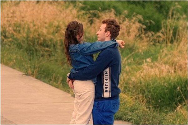 夢到額頭長痘痘是什麼預兆_周公解夢官網