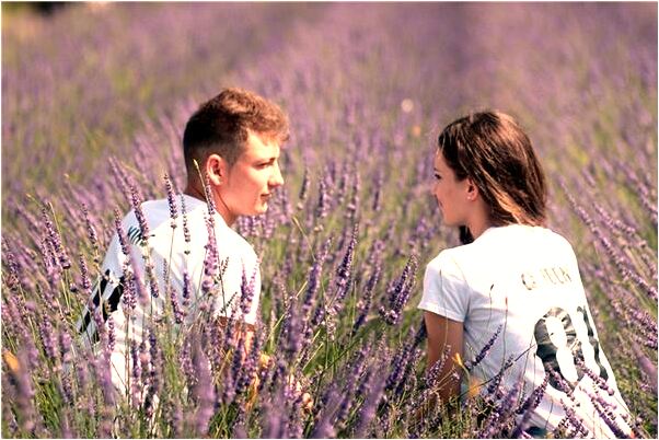 夢到不認識的鬼街預示什麼_周公解夢官網