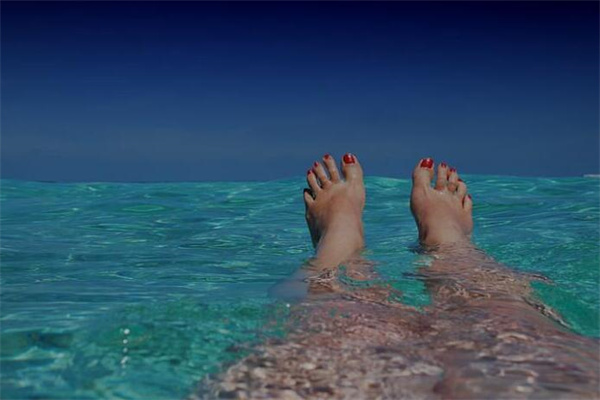 夢見媽媽落水有什麼說法_周公解夢