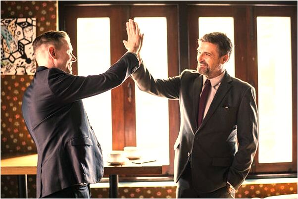 夢到了在外地偷東西吃被人追是好的徵兆嗎_周公解夢官網