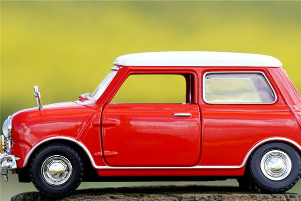 夢到了車進屋預示著什麼_周公解夢