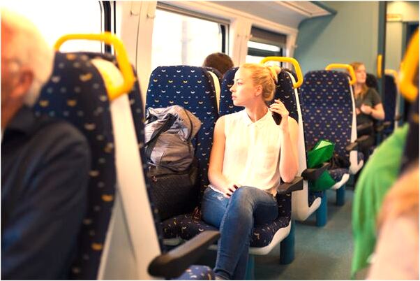 夢見自己在糞坑裡走來走去是吉兆嗎?_周公解夢官網