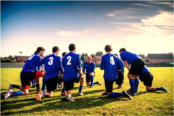 夢見一個大坑裡有很多黑魚意味什麼_周公解夢官網