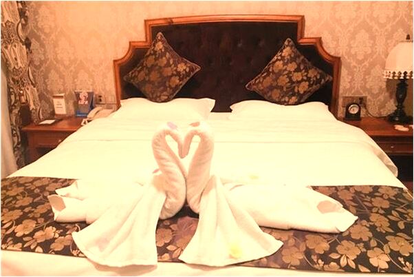 夢到了男友與別的女人上床預示了什麼_周公解夢官網