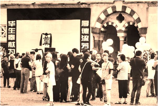 夢到自己幫別人取錢代表著什麼_周公解夢官網