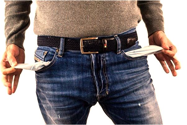 夢見水灑一身是什麼徵兆_周公解夢官網