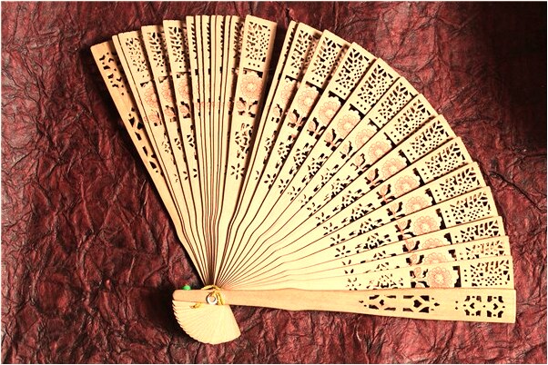 夢到大蜘蛛從頭頂往肚子上爬怎么說_周公解夢官網