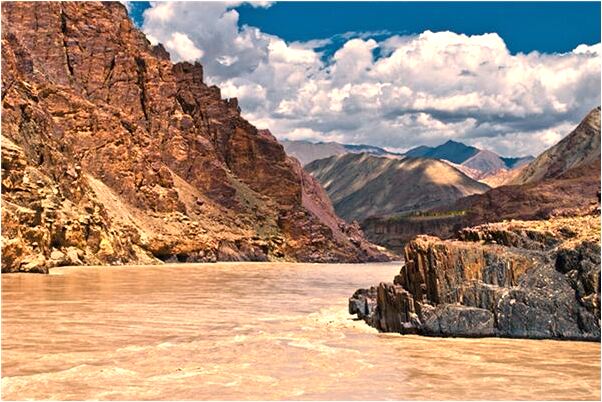 夢到了爸爸被人打死後有活啦是什麼預兆？_周公解夢官網