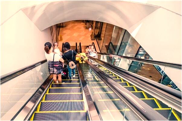 夢到了下車時衣服刮壞了有什麼預示嗎_周公解夢官網