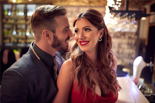 屬牛男動情的表現_十二生肖