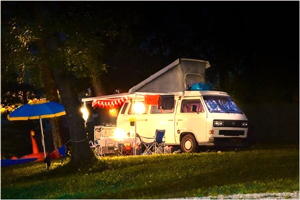 夢到了蛇咬腳擠出血會是什麼預兆_周公解夢官網