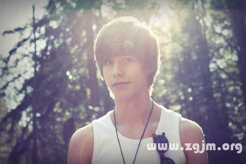 長髮及腰也不娶你的星座男_十二星座