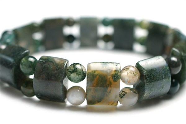 夢見翡翠鐲子是什麼意思_周公解夢