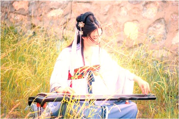 夢到死人在屯道上燒很多紙是什麼預兆？_周公解夢官網