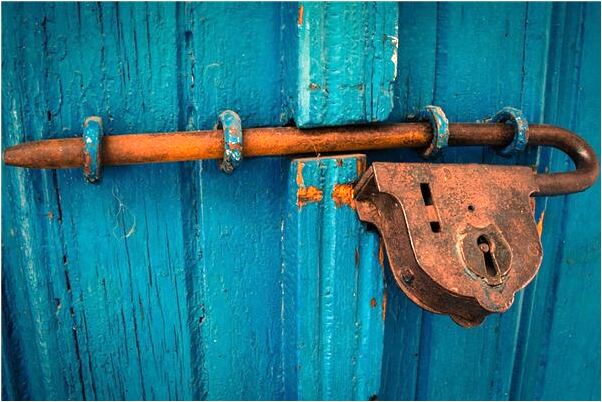 夢到父親戴手銬有什麼說法_周公解夢官網