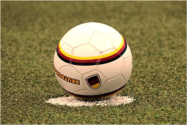 夢見蜘蛛在鞋子裡是什麼預兆_周公解夢官網