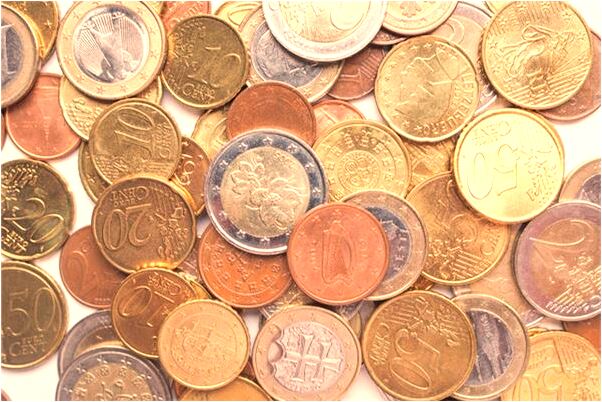 夢到走路的時候有瓶渣是啥意思_周公解夢官網