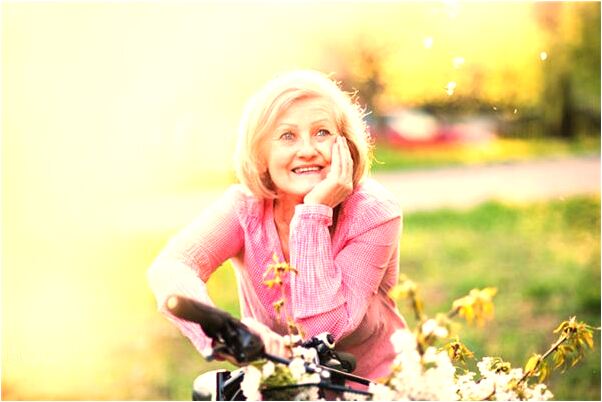 夢到了跳進大水裡是什麼意思_周公解夢官網