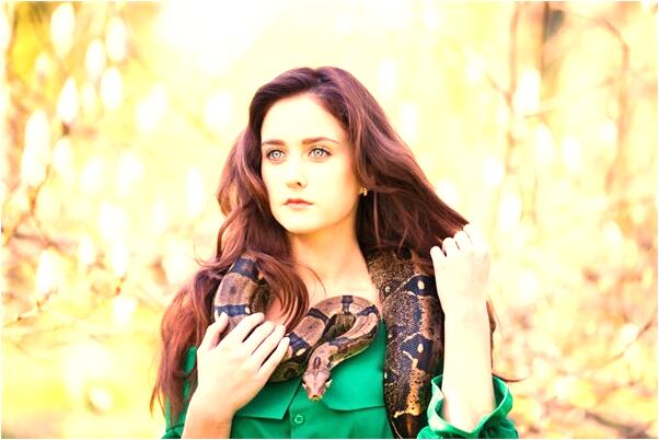 夢見挖坑自己住是什麼意思？_周公解夢官網