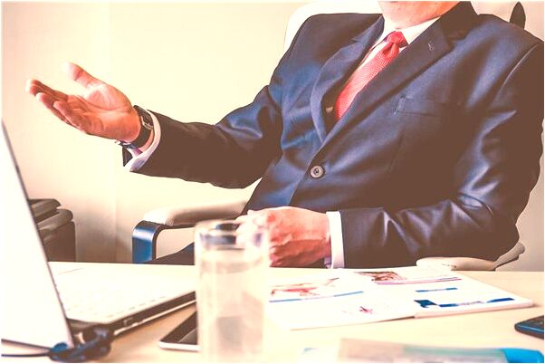 夢到被人殺我和我爸啥意思_周公解夢官網