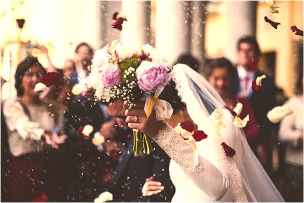 夢到一個小黃狗在我前面預示什麼_周公解夢官網