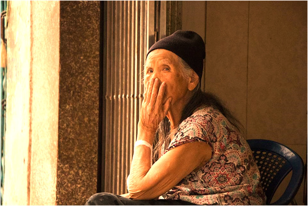 夢見自己踩到自己拉的大便會有什麼預兆_周公解夢官網