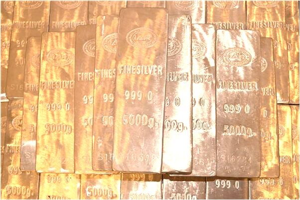 夢見孩子學走路掉進水裡有什麼意思_周公解夢官網