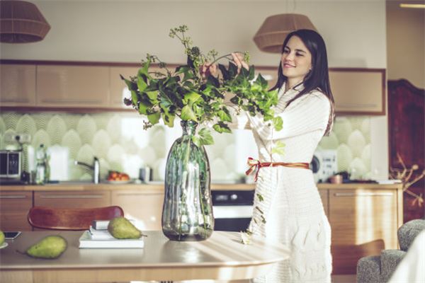 屬虎秋天出生的性格_十二生肖