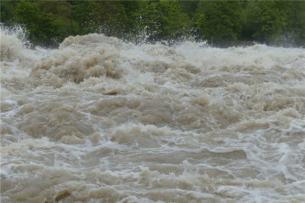 夢見發渾水有什麼寓意嗎_周公解夢