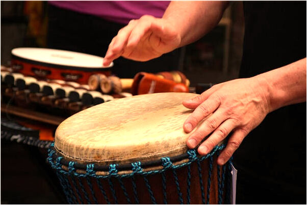 夢到已故的母親和自己哭了有什麼說法_周公解夢官網