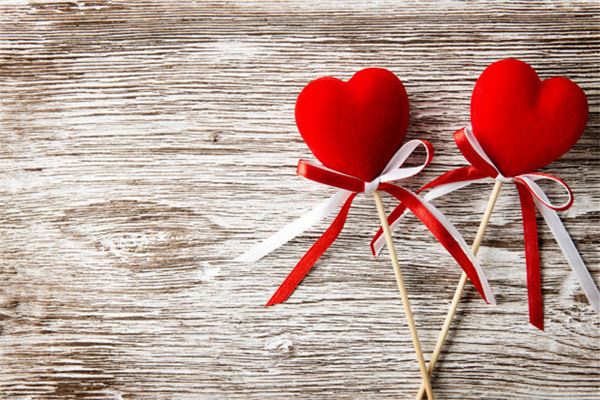 女豬和什麼屬相不合_十二生肖