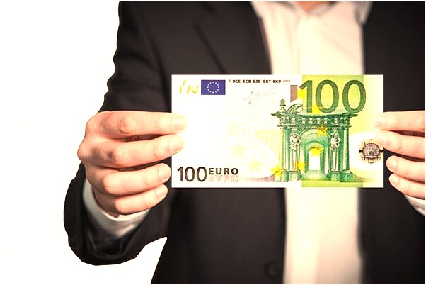 夢到門前有屎是什麼意思_周公解夢官網