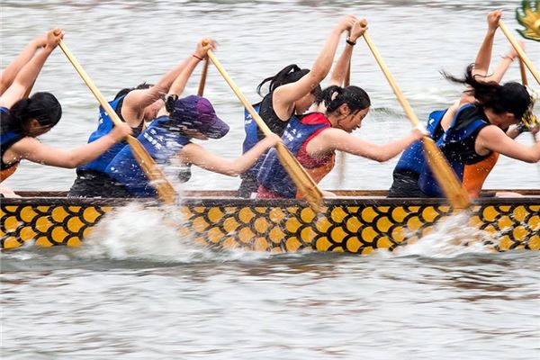 Dream of the dragon boat race: dream boat, meet the robber _ duke of zhou interprets