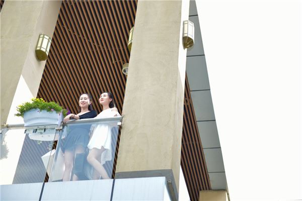 夢見從樓上跳下來沒事_周公解夢