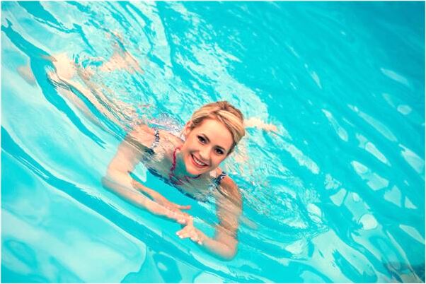 夢到了別人把我錢包扔河裡是什麼預兆_周公解夢官網