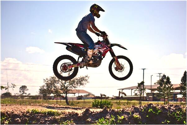 夢見倒屎尿盆很臭有什麼預示嗎_周公解夢官網