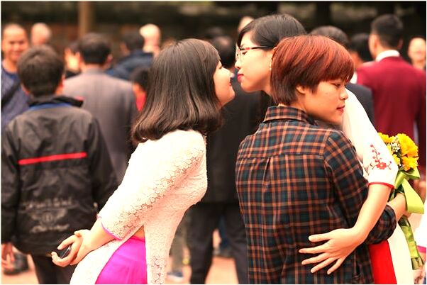 夢到被蛇咬出藍色的血有什麼預示嗎_周公解夢官網