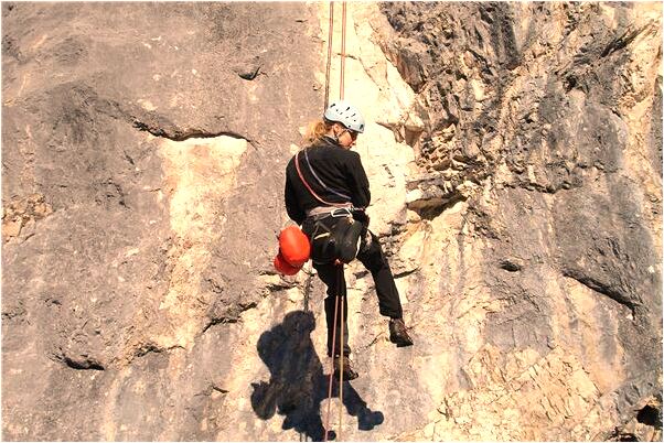 夢到了和自己喜歡的偶像談戀愛是什麼意思_周公解夢官網