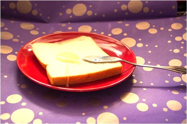 夢見女朋友騙我和別人吃飯去了有什麼意義嗎_周公解夢官網